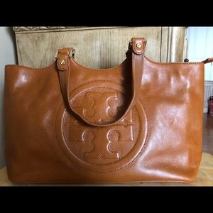 Tory Burch tan purse